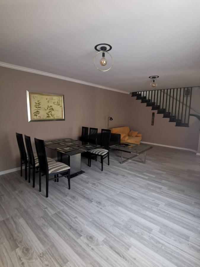 Apartament - Dom Zielona Góra Extérieur photo